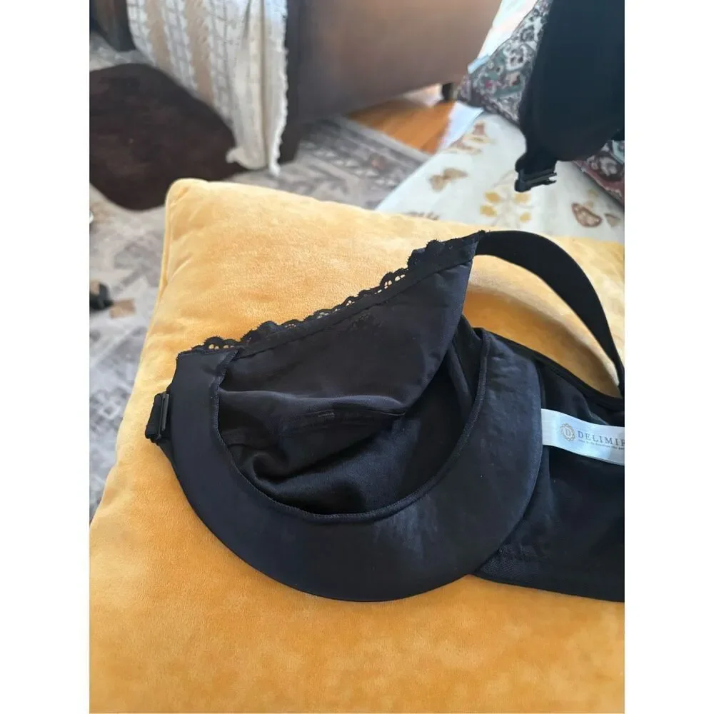 Delimira Front Closure Bra - Picture 6 of 8